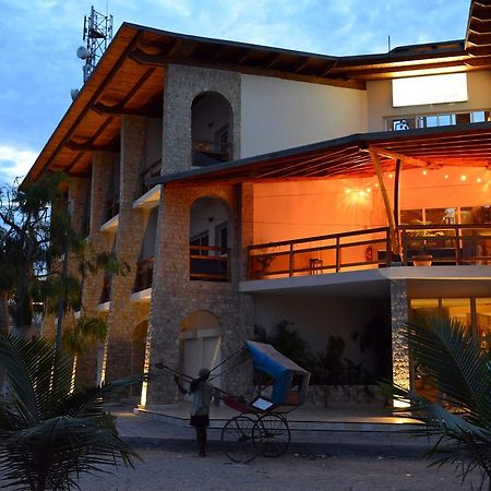 Moringa Hotel Toliara Luaran gambar