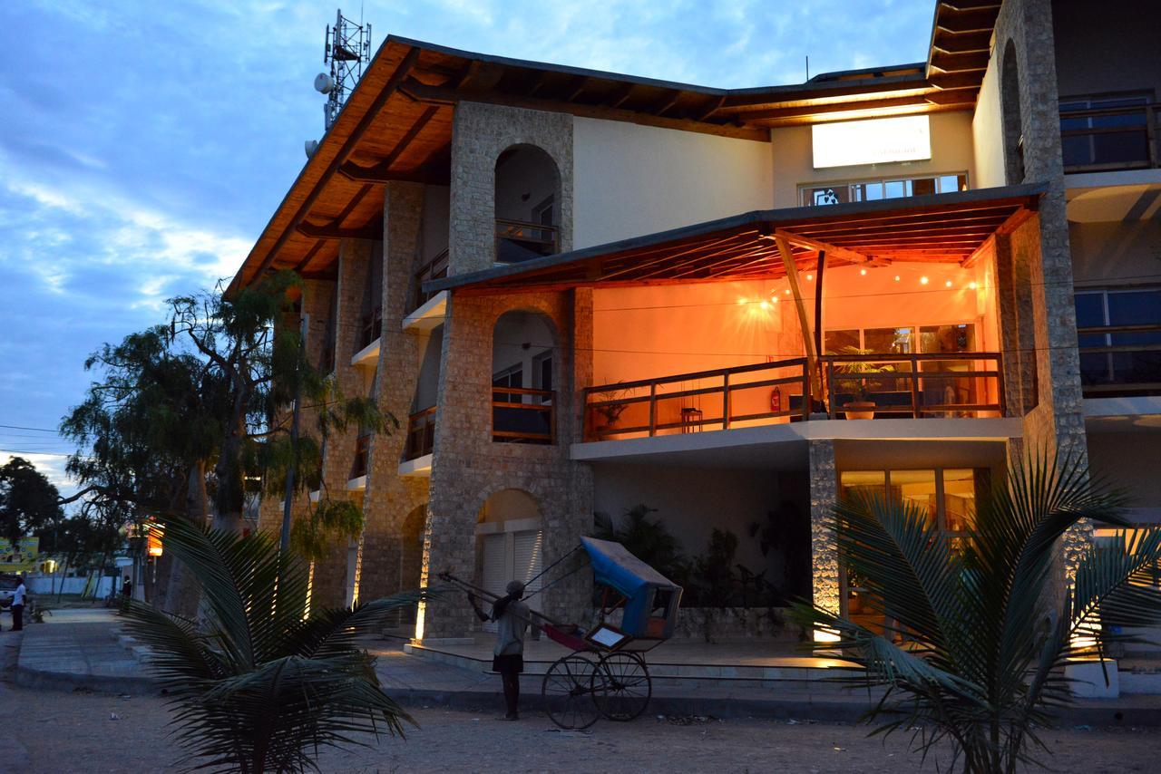 Moringa Hotel Toliara Luaran gambar